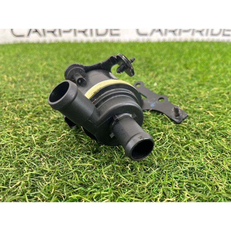 Помпа электрическая (электрика) Volkswagen Touareg NF 2013 3.6 059121012B