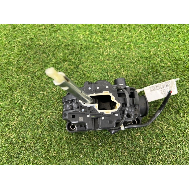 Кулиса КПП (трансмиссия) Dodge Challenger LD 2015-2019 68205233ah