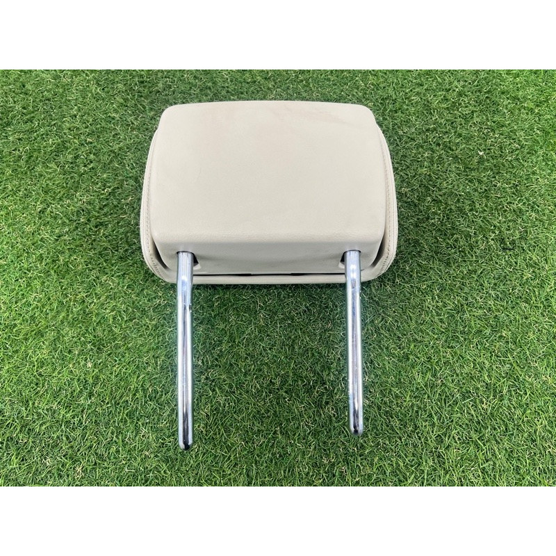 Подголовник (салон) Volkswagen Touareg NF 2012 3.6 CGRA 7P6881903KOFG