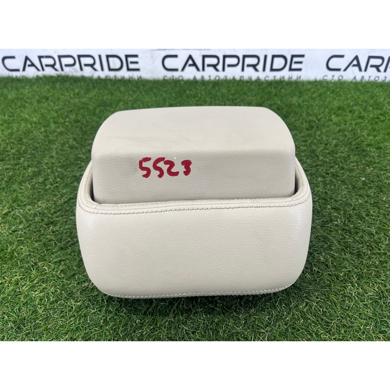 Подголовник (салон) Volkswagen Touareg NF 2012 3.6 CGRA 7P6881903KOFG