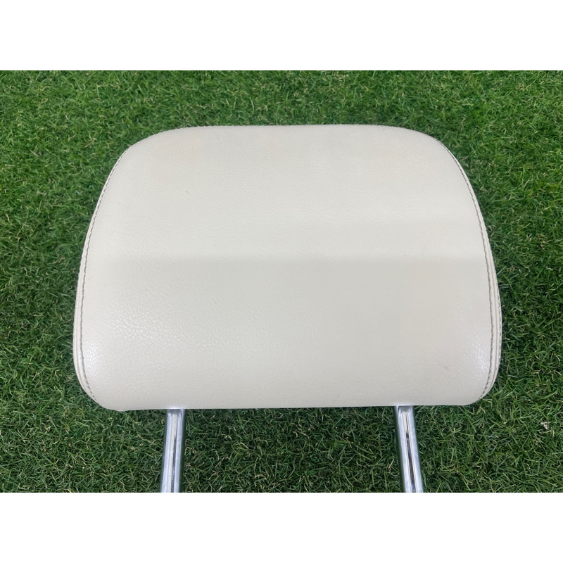 Подголовник (салон) Volkswagen Touareg NF 2012 3.6 CGRA 7P6881903KOFG