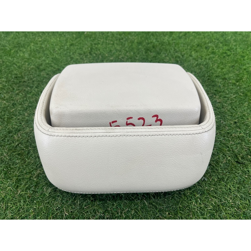 Подголовник (салон) Volkswagen Touareg NF 2012 3.6 CGRA 7P6881903KOFG