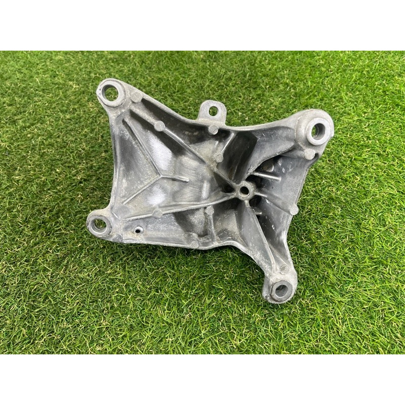 Кронштейн подушки двигателя (кронштейны двигателя) AUDI SQ5 FY 2018 3.0 CWGD 8W0199308R