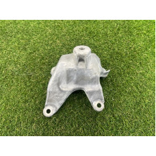 Кронштейн подушки двигателя