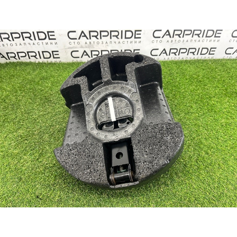 Комплект инструмента (аксессуары) Jeep Grand Cherokee WK2 2017 68332817AA