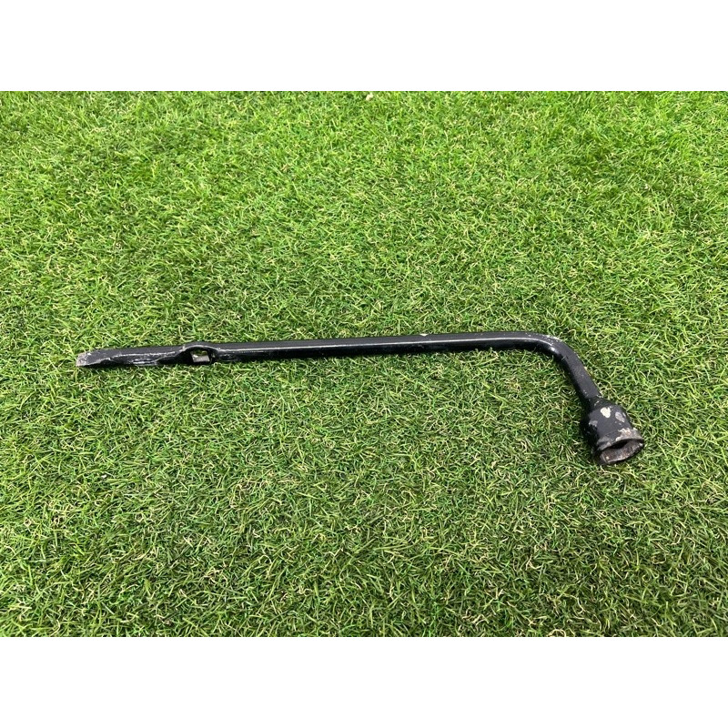 Комплект инструмента (аксессуары) Jeep Grand Cherokee WK2 2017 68332817AA