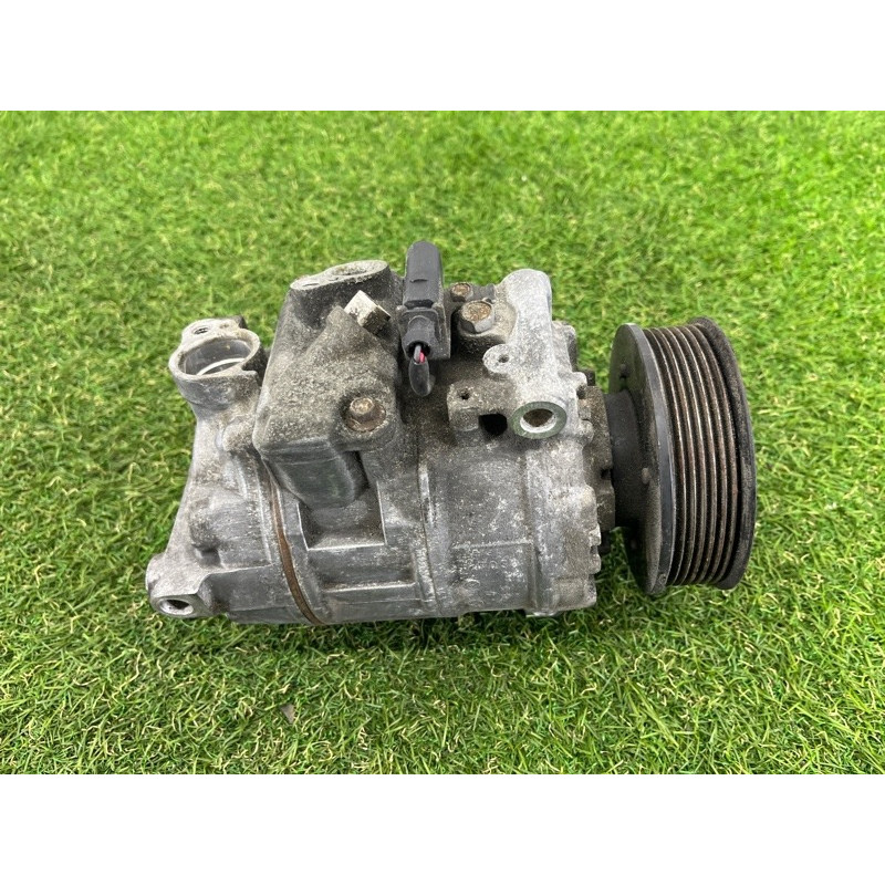 Компрессор кондиционера (отопление и кондиционирование) Volkswagen Touareg NF 2012 3.6 CGRA 7P0820803E