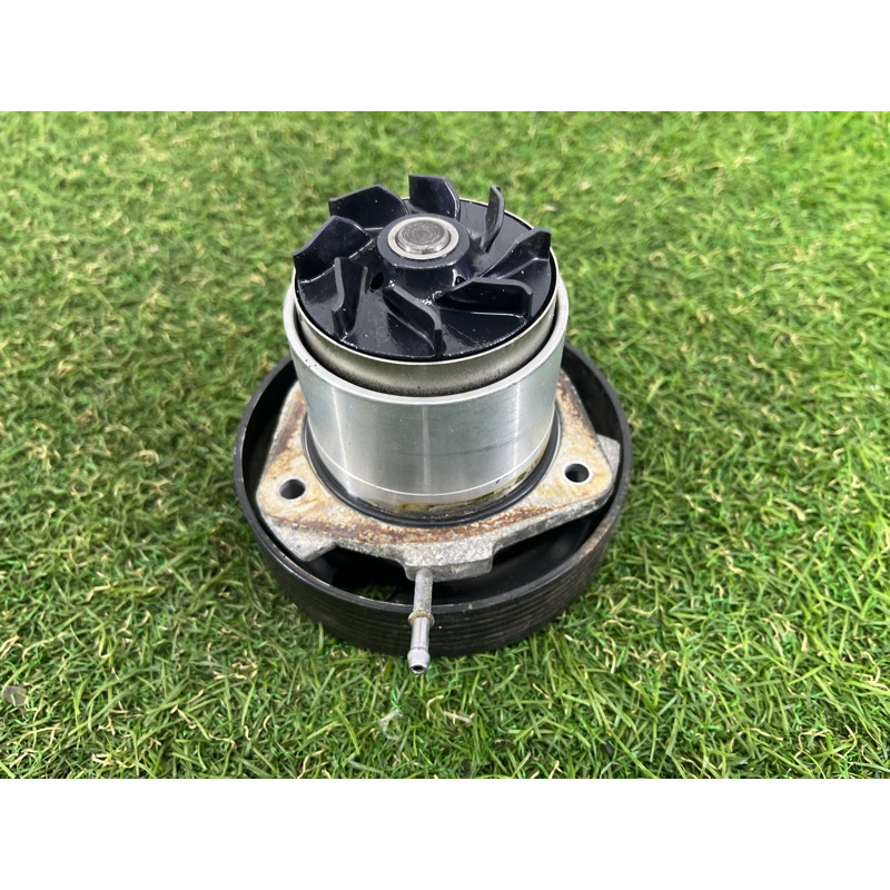 Помпа (система охлаждения) Volkswagen Touareg NF 2012 3.6 CGRA 03H121008H