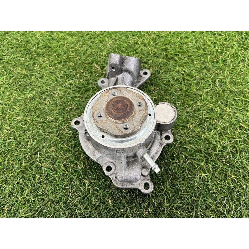 Помпа (система охлаждения) AUDI SQ5 FY 2018 3.0 CWGD 06M121013D