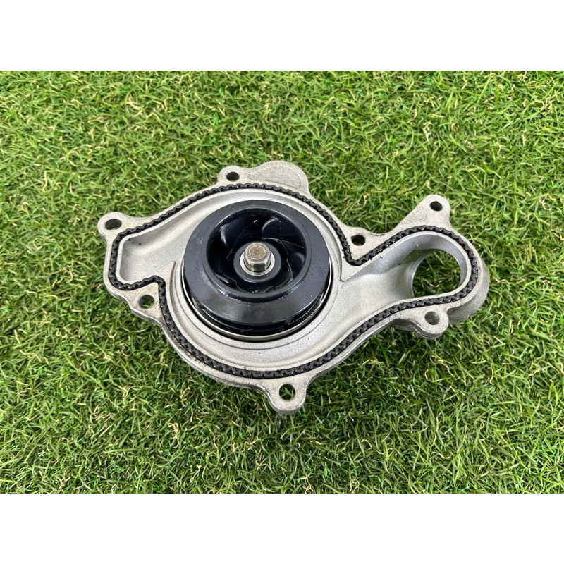 Помпа (система охлаждения) AUDI SQ5 FY 2018 3.0 CWGD 06M121013D