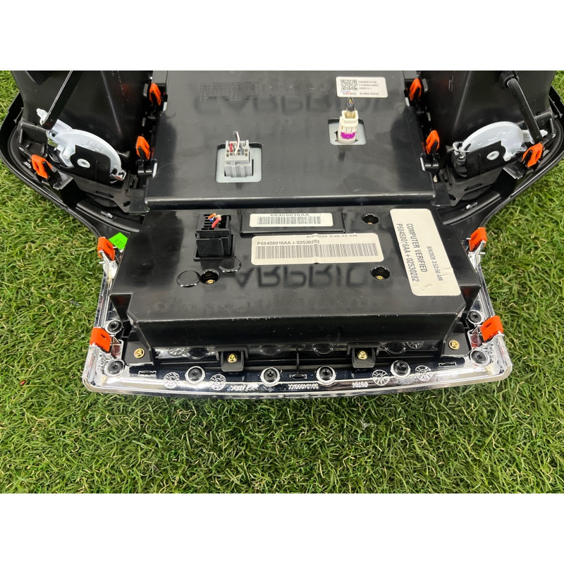 Монитор (электрика) Jeep Grand Cherokee WK2 2020 3.6 68456747AB