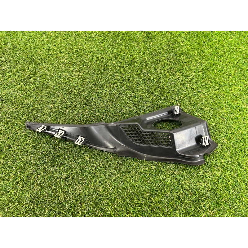 Накладка на жабо (кузов і елементи) Jeep Grand Cherokee WK2 2020 3.6 55112951AC