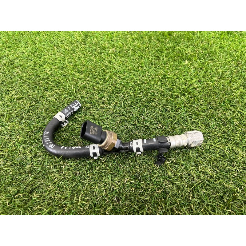 Шланг топливный (топливная система) Volkswagen Touareg NF 2013 3.6 7P6130295D