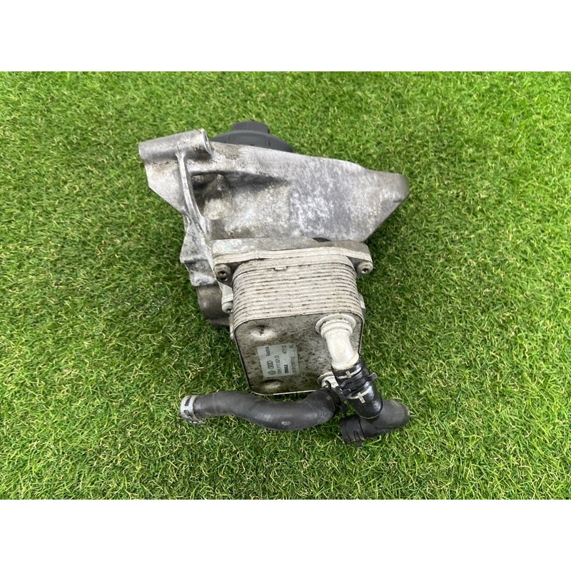 Корпус масляного фільтра (двигун та елементи) Volkswagen Touareg NF 2012 3.6 CGRA 03H115403T