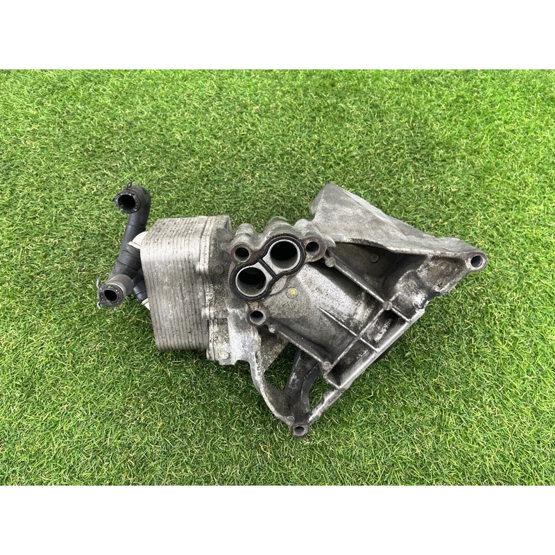 Корпус масляного фільтра (двигун та елементи) Volkswagen Touareg NF 2012 3.6 CGRA 03H115403T