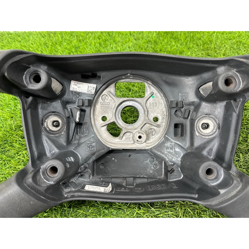 Руль (салон) AUDI A6 C5 2001 2.5 AKE 8e0000124