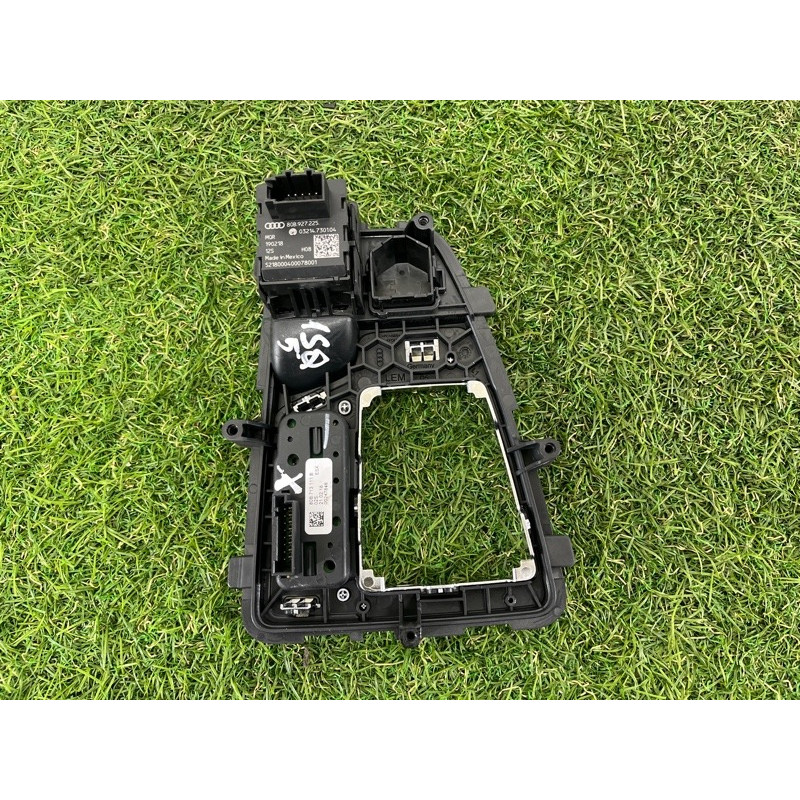 Рамка АКПП (салон) AUDI SQ5 FY 2018 3.0 CWGD 80B713111BESX