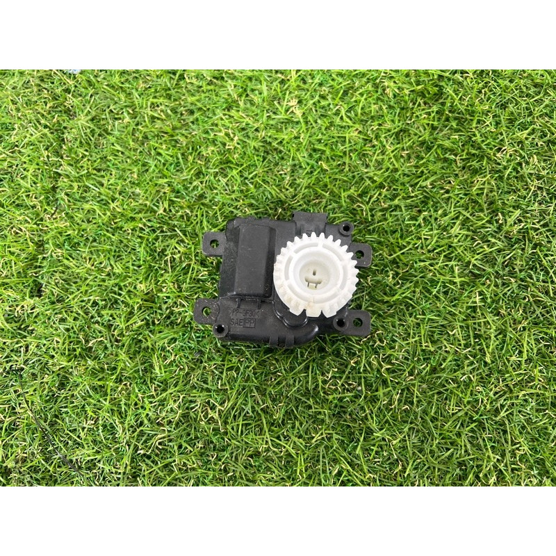 Привод заслонки отопителя (отопление и кондиционирование) Mazda CX-9 TC aa1138004040