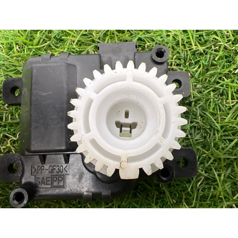 Привод заслонки отопителя (отопление и кондиционирование) Mazda CX-9 TC aa1138004040
