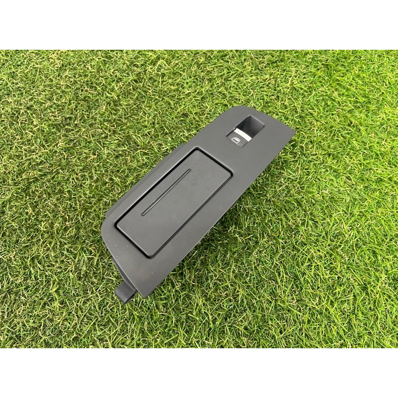 Пепельница (салон) AUDI Q7 4L 2011 3.0 CATA 4L0959522A6PS