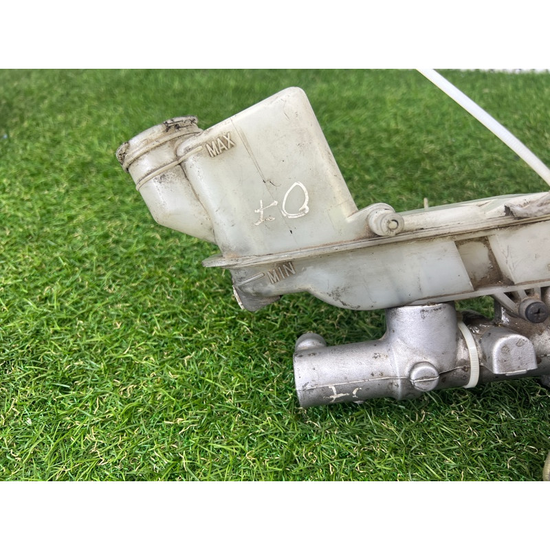 Главный тормозной цилиндр (тормозная система) Mazda 6 GG 2004 2.0 RF5