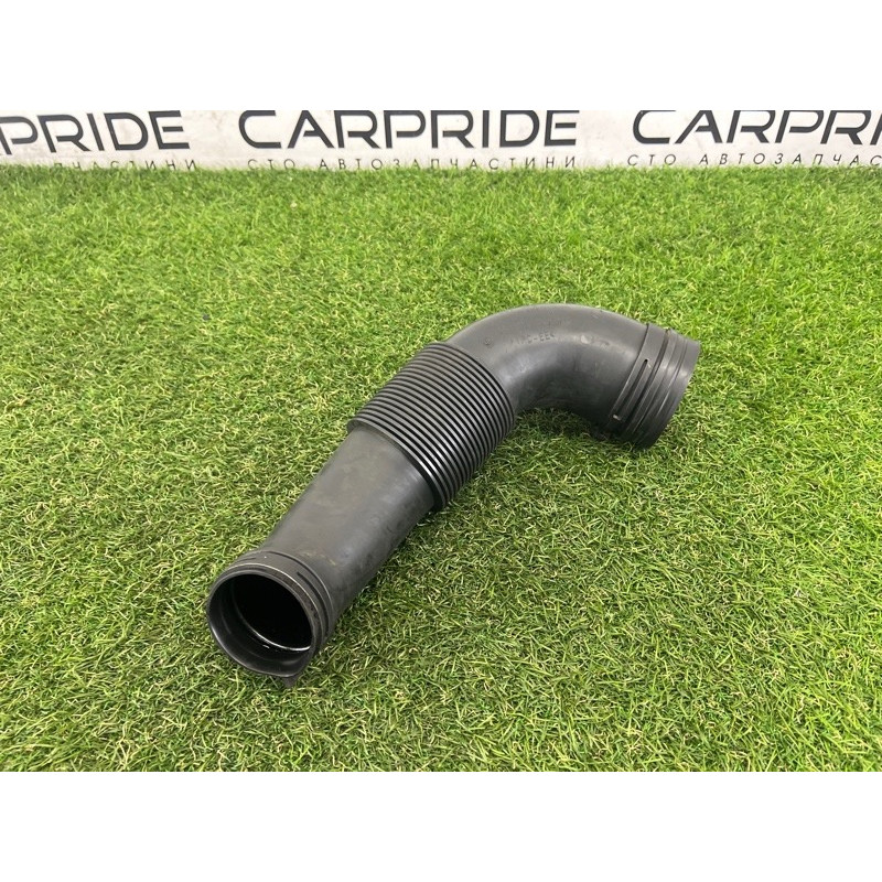 Патрубок повітряного фільтра (подача палива) AUDI Q7 4L 2011 3.0 CATA 7L6129627J