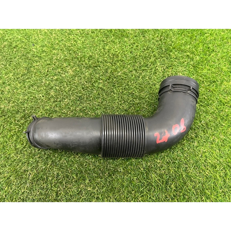 Патрубок повітряного фільтра (подача палива) AUDI Q7 4L 2011 3.0 CATA 7L6129627J