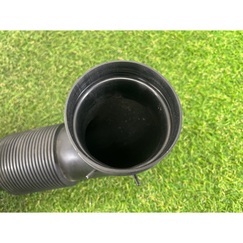 Патрубок повітряного фільтра (подача палива) AUDI Q7 4L 2011 3.0 CATA 7L6129627J