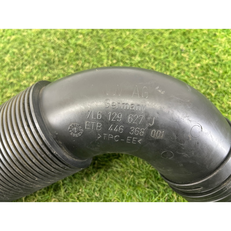 Патрубок повітряного фільтра (подача палива) AUDI Q7 4L 2011 3.0 CATA 7L6129627J