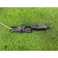 Відповідна частина замка багажника