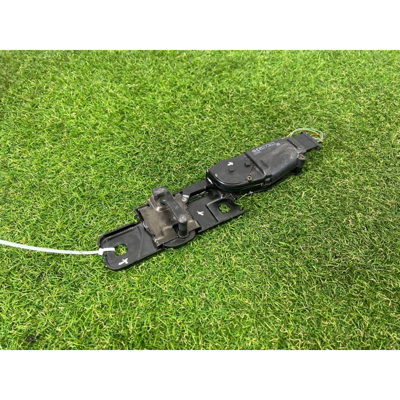 Ответная часть замка багажника (кузов и элементы) AUDI A8 D4 2011 4,2 4H0827383A