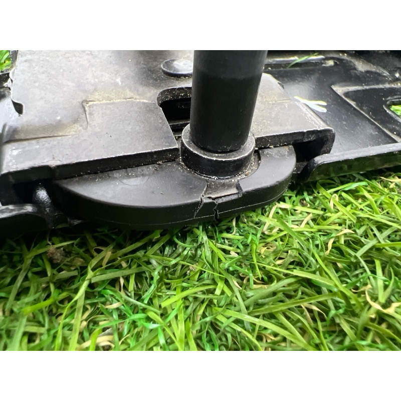 Ответная часть замка багажника (кузов и элементы) AUDI A8 D4 2011 4,2 4H0827383A