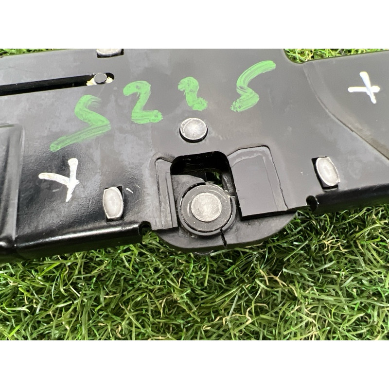 Ответная часть замка багажника (кузов и элементы) AUDI A8 D4 2011 4,2 4H0827383A