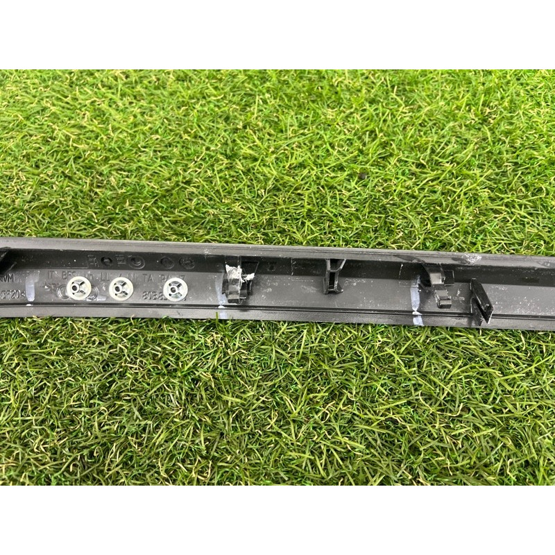 Декоративная накладка торпедо (салон) AUDI SQ5 FY 2018 3.0 CWGD 80B853190L7V7