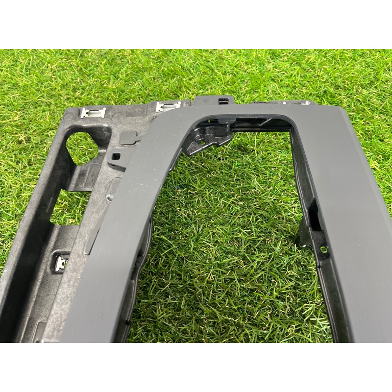 Накладка центральной консоли (салон) AUDI SQ5 FY 2018 3.0 CWGD 80B864241C6PS