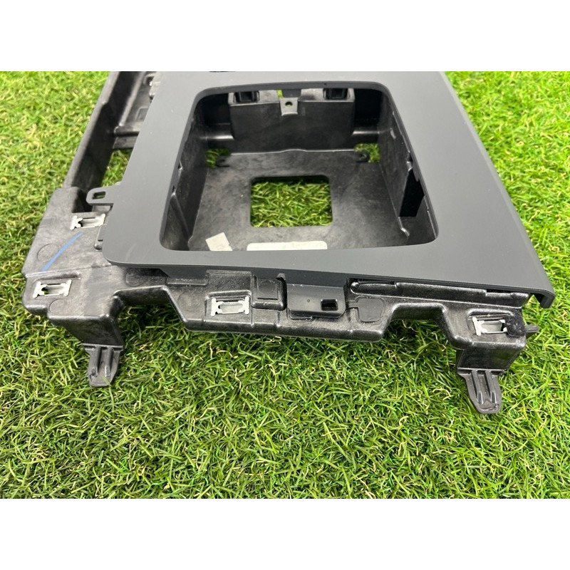 Накладка центральной консоли (салон) AUDI SQ5 FY 2018 3.0 CWGD 80B864241C6PS