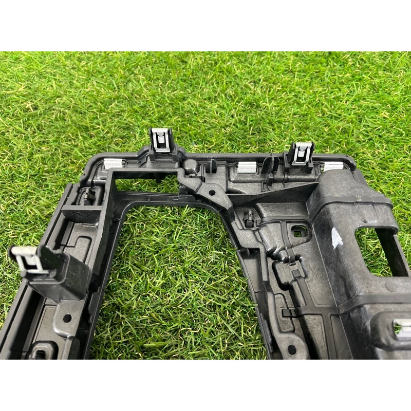 Накладка центральной консоли (салон) AUDI SQ5 FY 2018 3.0 CWGD 80B864241C6PS