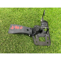 Ответная часть замка капота