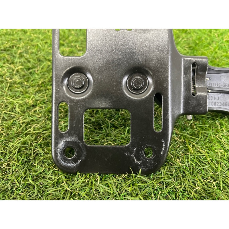 Ответная часть замка капота (кузов и элементы) AUDI A4 B8 2012 2.0 CAEB 8T0823480