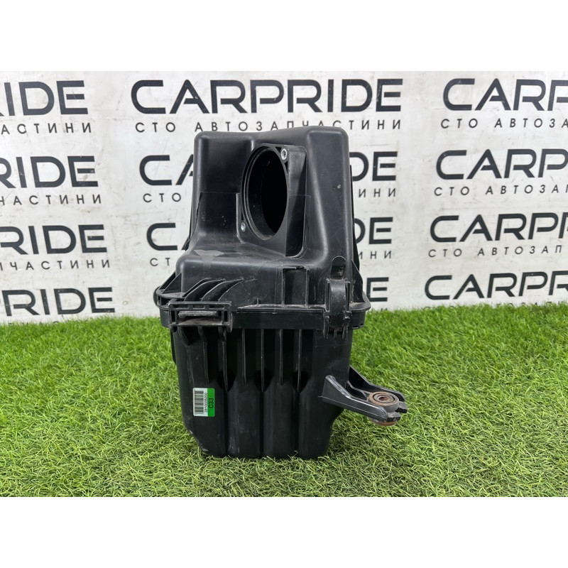 Корпус воздушного фильтра (впускная система) Hyundai Santa Fe CM 2009 2.2 CRDI 281122B200