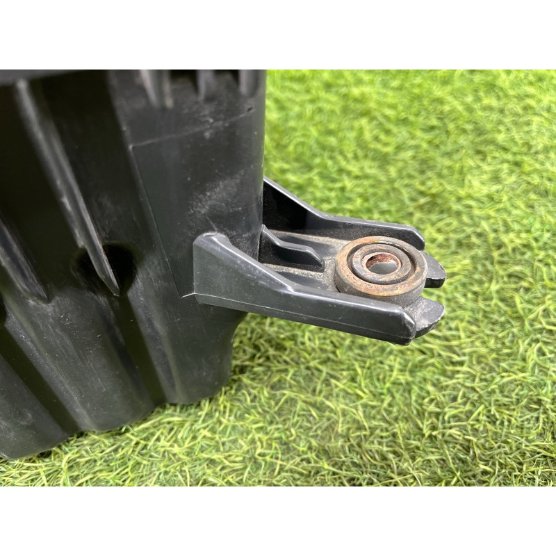 Корпус воздушного фильтра (впускная система) Hyundai Santa Fe CM 2009 2.2 CRDI 281122B200