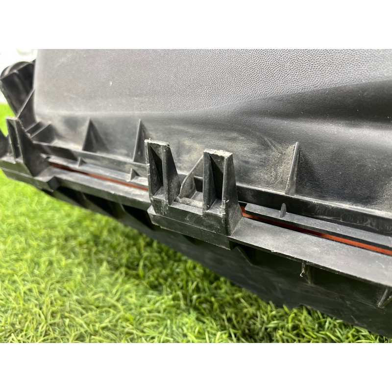 Корпус воздушного фильтра (впускная система) Opel SIGNUM 1 2006 2.2 YH 9177264