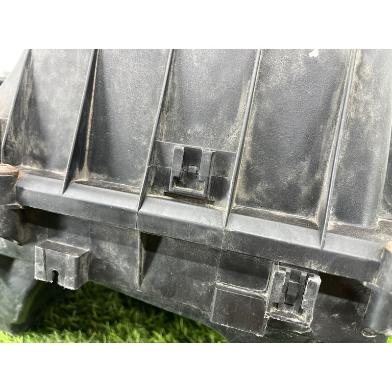 Корпус воздушного фильтра (впускная система) Opel SIGNUM 1 2006 2.2 YH 9177264