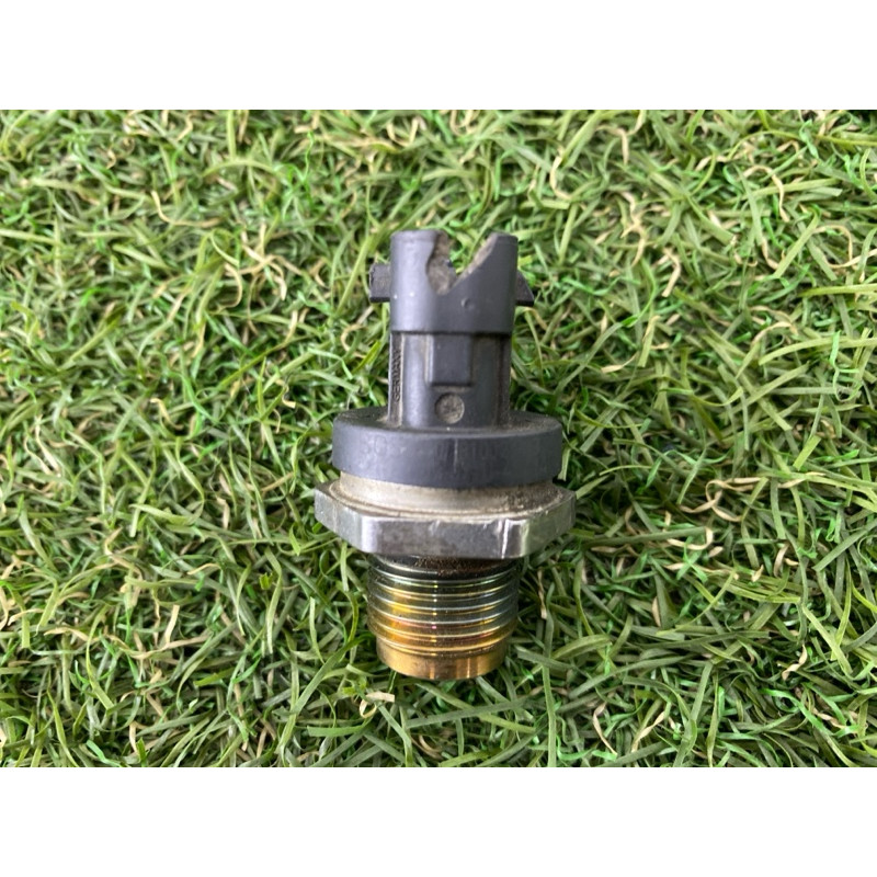 Датчик давления топлива (электрика / датчики) Opel Insignia A 2009 2.0 DTH 815158