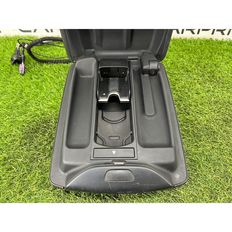 Подлокотник (салон) BMW X5 E53 M57d30