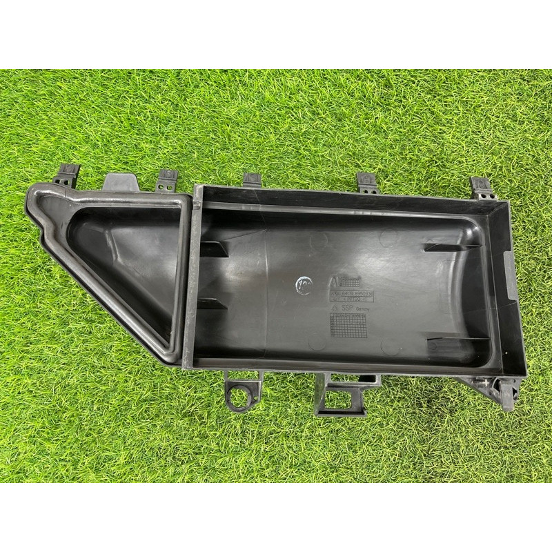 Корпус воздушного фильтра (впускная система) BMW 5-series E60 2005 N52B25 64316950936