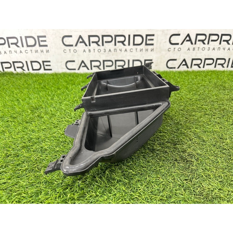 Корпус воздушного фильтра (впускная система) BMW 5-series E60 2005 N52B25 64316950936