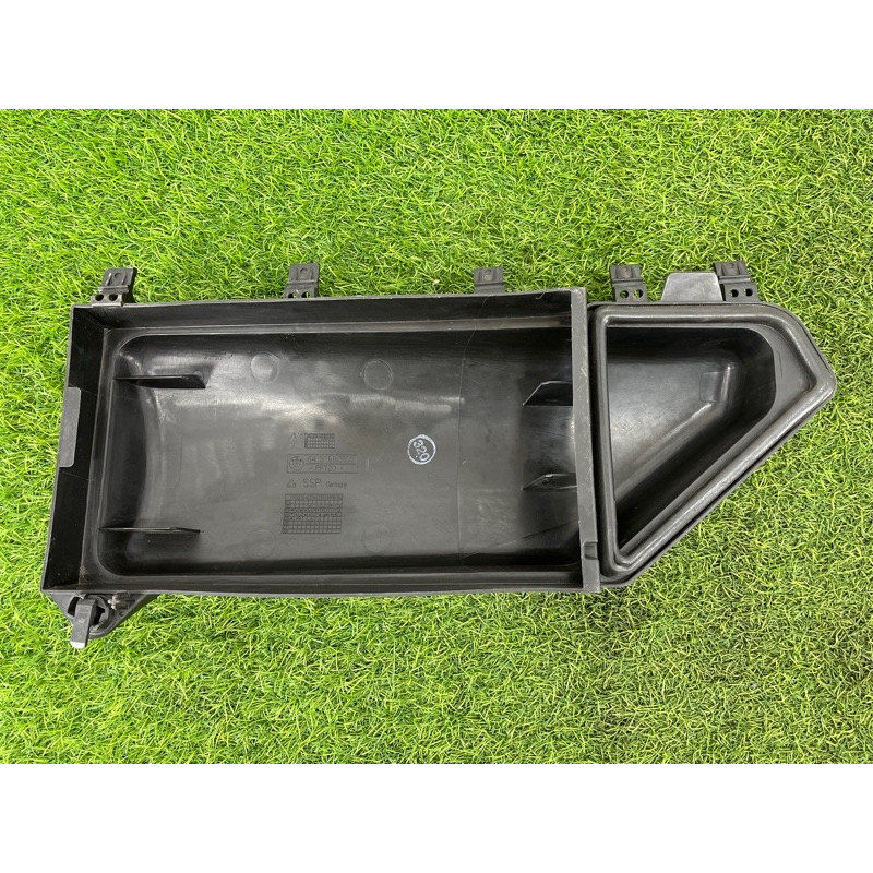 Корпус воздушного фильтра (впускная система) BMW 5-series E60 2005 N52B25 64316913503