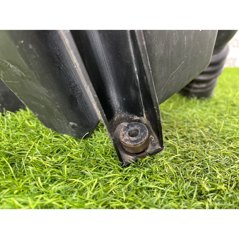 Корпус воздушного фильтра (впускная система) LAND ROVER FREELANDER L314 1999 1.8B