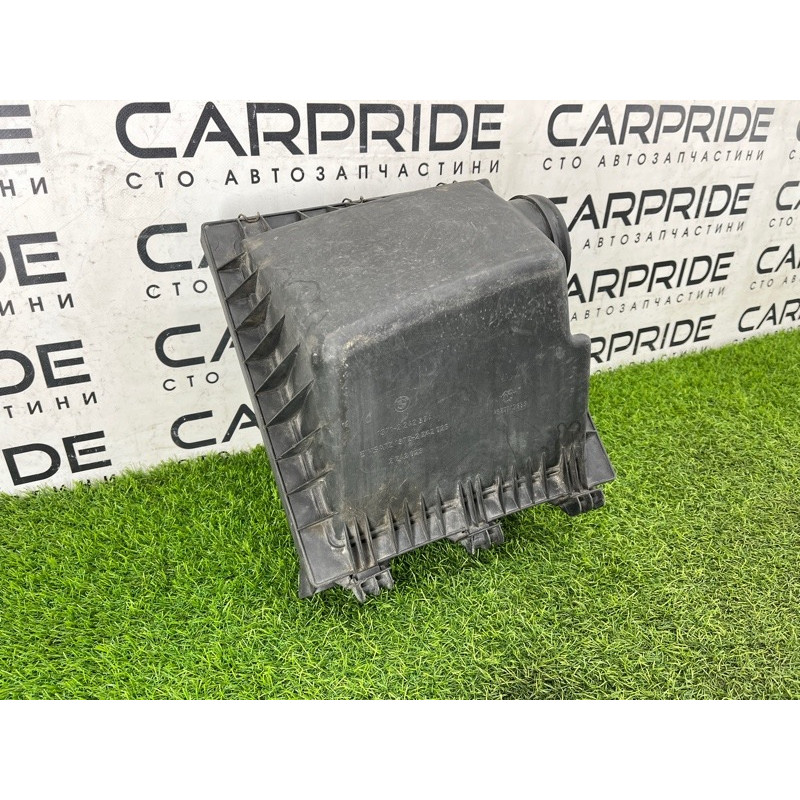 Корпус воздушного фильтра (впускная система) BMW 5-series E34 13712242304